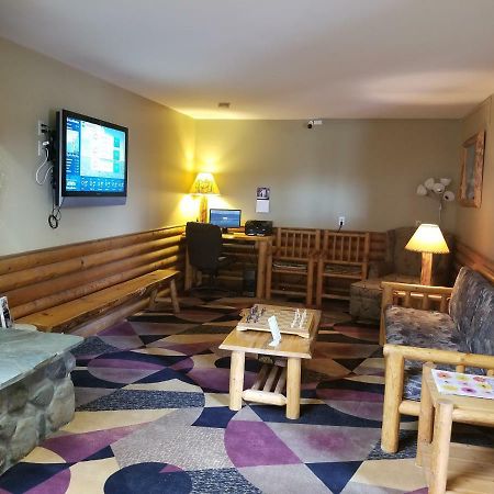 Days Inn By Wyndham Sandpoint Ponderay Екстериор снимка