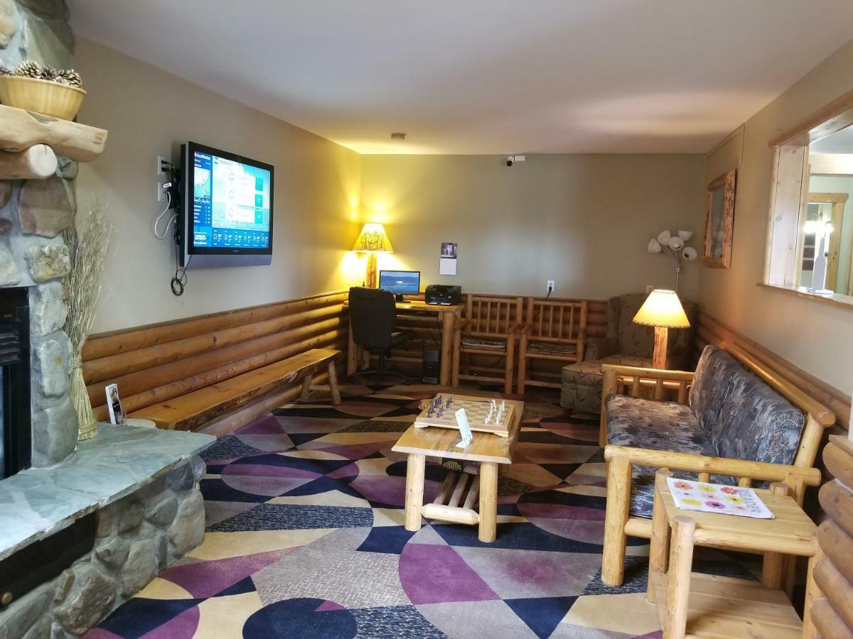 Days Inn By Wyndham Sandpoint Ponderay Екстериор снимка