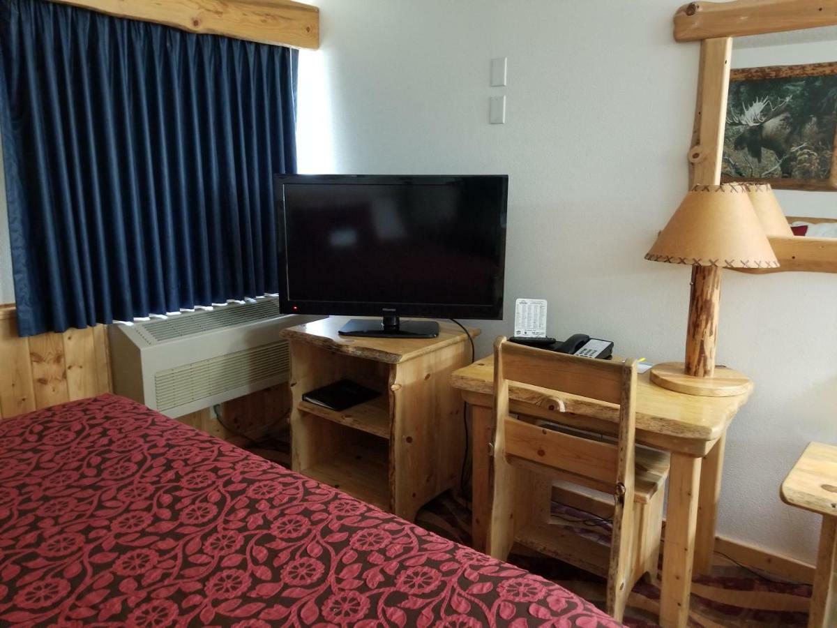 Days Inn By Wyndham Sandpoint Ponderay Екстериор снимка